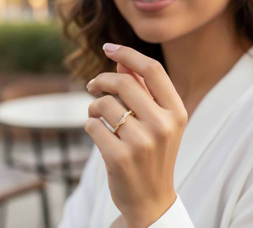 Twisted CZ Ring — 18K Gold